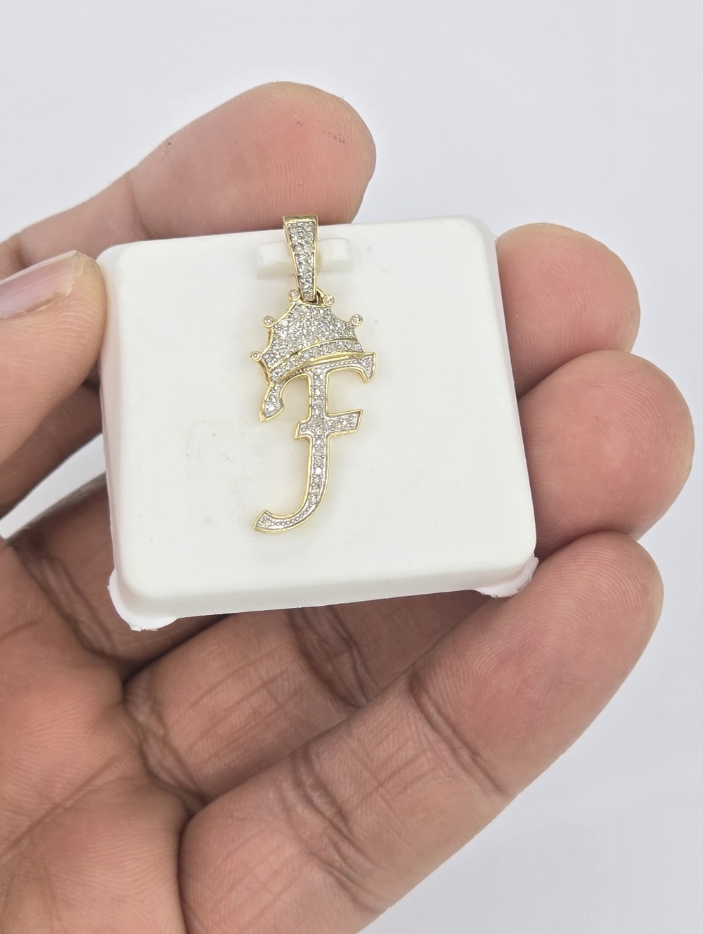 Real Diamond 10kt Gold Crown Style Initial F Pendant